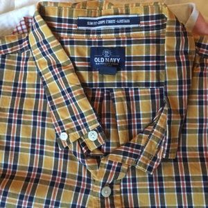 🚨 Gold plaid pocket front short sleeve - accepting bundle offers!